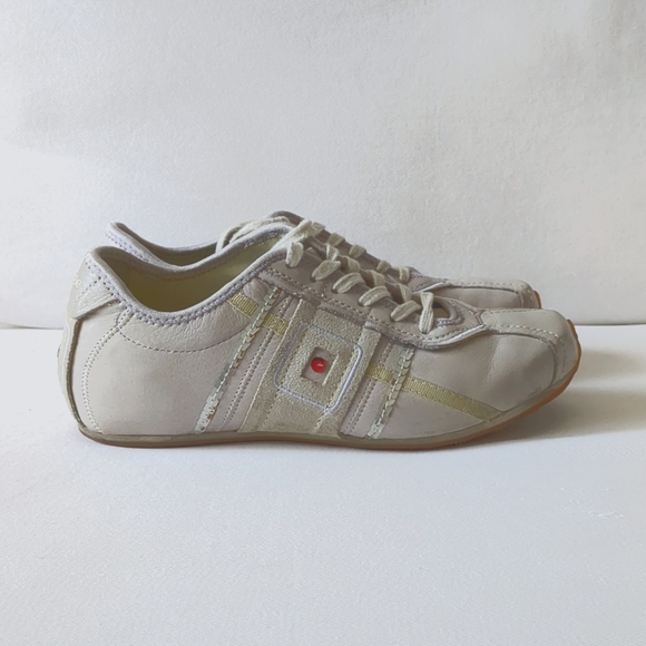 Tsubo. Sneakers. Size 6 (36 EU) - Picture 2 of 11